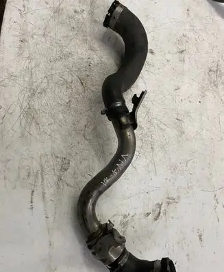 Intercooler hose/pipe
