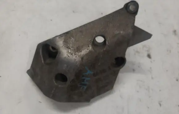 Volkswagen Polo V 6R Engine mount bracket 045199207