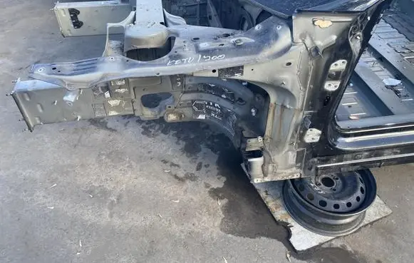 Tesla Model S Front quarter panel 