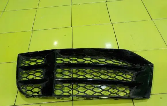 Audi A5 8T 8F Front bumper lower grill PRZOD