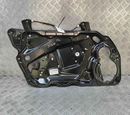 Volkswagen PASSAT B7 Front door electric window regulator 3AA837755