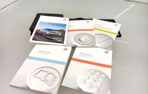 Volkswagen PASSAT B7 User manual