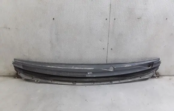 Mitsubishi Colt Wiper trim MR7405A131
