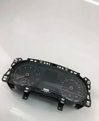Volkswagen Golf VII Speedometer (instrument cluster) 5G1920740B