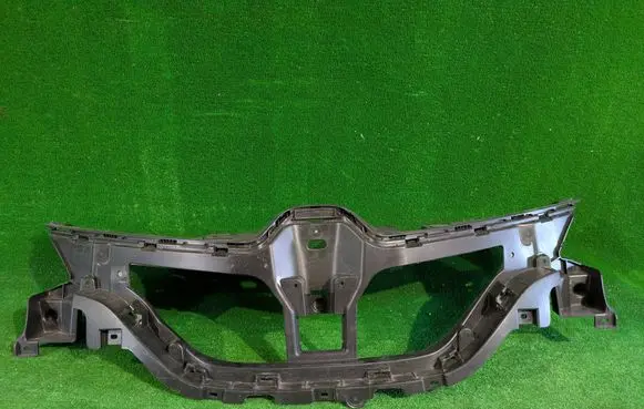 Renault Captur II Front bumper upper radiator grill 620365678R