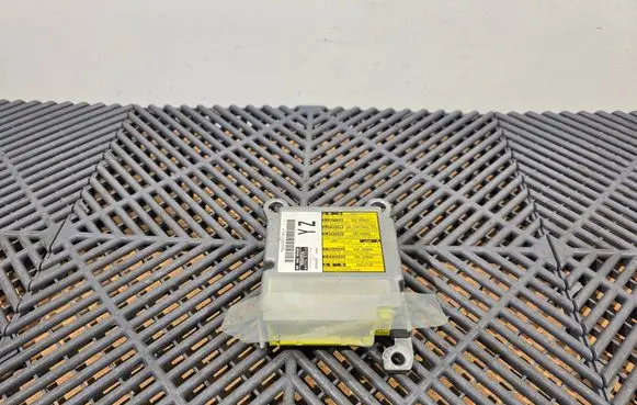 Toyota Prius (XW30) Airbag control unit/module 8917047310 1508000200