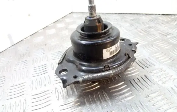 Jeep Grand Cherokee Engine mount bracket 68252523AA