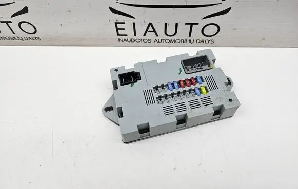 Jaguar XE Fuse module CPLA14Q073AA 73707520 1504021900