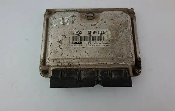 Volkswagen Golf IV Engine control unit/module 038906012L 0281010112