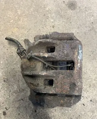 Peugeot 607 Front brake caliper