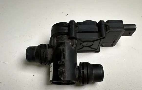 Mercedes-Benz S W222 Coolant heater A0005003040