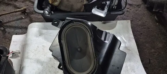 Land Rover Range Rover L322 Subwoofer speaker XQA500060 137RG004 31206B0121