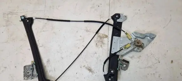 Saab 9-3 Ver2 Front door electric window regulator 12832851