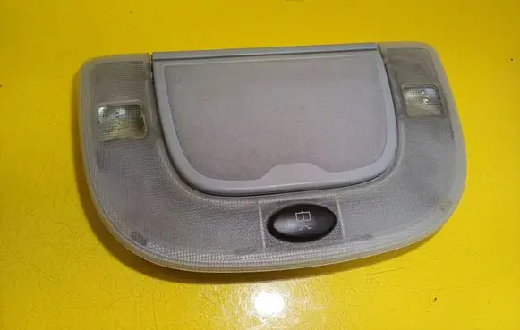Mercedes-Benz S W220 Rear seat light A2208200301