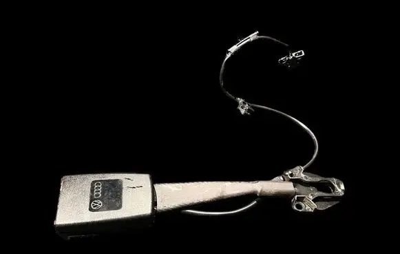 Audi A6 S6 C7 4G Front seatbelt buckle 8K0857755F