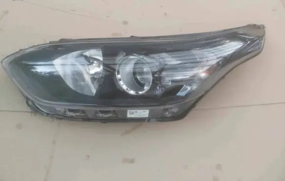 KIA Ceed Headlight/headlamp 92101J7051 LK05LH05 L0019K050039626