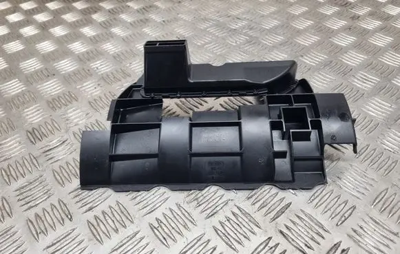 Volkswagen Touran I Oil breather separator 038103623 06B103623A