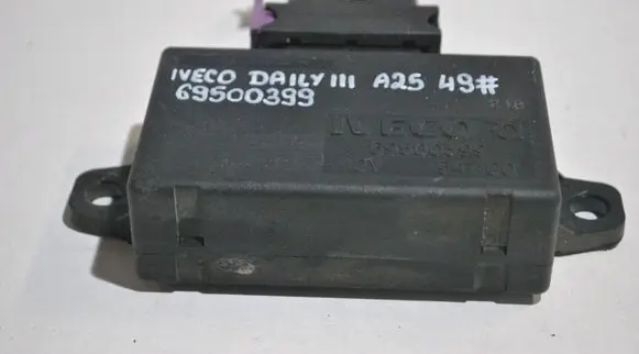 Iveco Daily 30.8 - 9 Door central lock control unit/module 69500399