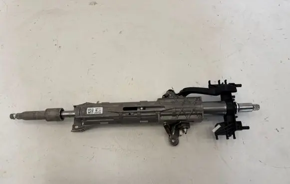 BMW M4 F82 F83 Steering wheel axle 9504272