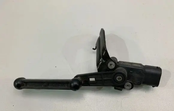 BMW X5 F15 Front height sensor lever 6867646