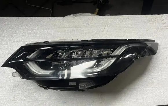 Land Rover Discovery 5 Headlight/headlamp LR118871