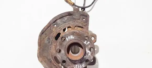 Opel Vectra B Front wheel hub