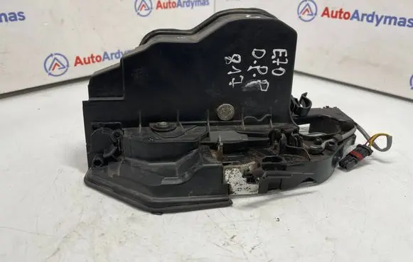 BMW X5 E70 Front door lock 7315022 51217315022 5A36E84