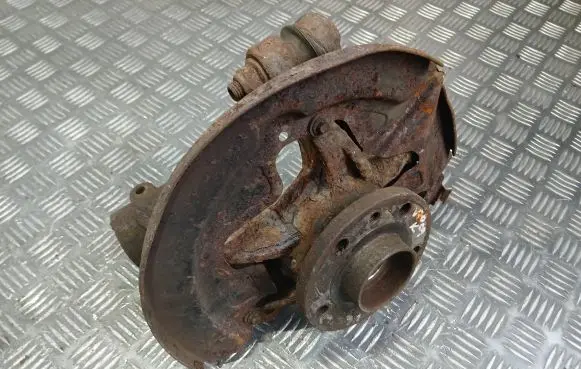 Volvo V70 Front wheel hub spindle knuckle