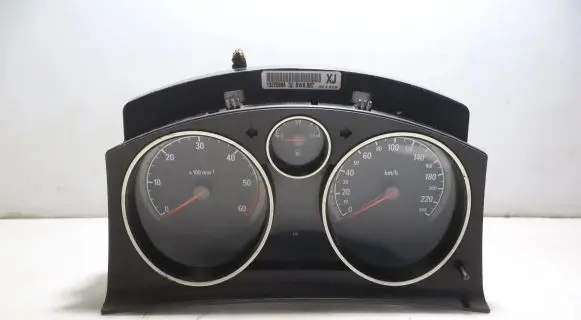 Opel Astra H Clock 