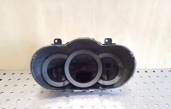 Toyota RAV 4 (XA30) Speedometer (instrument cluster) 8380042C83