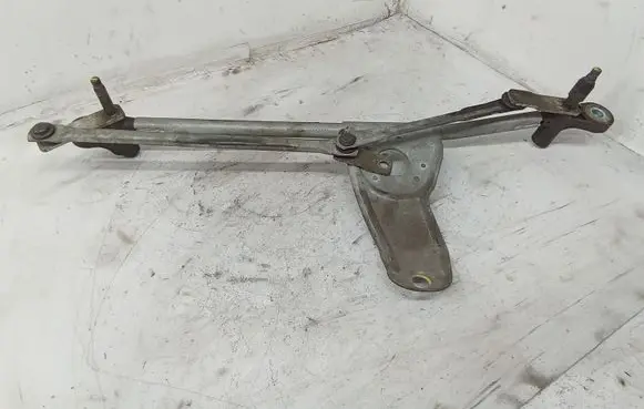 BMW X5 E53 Front wiper linkage 7111536