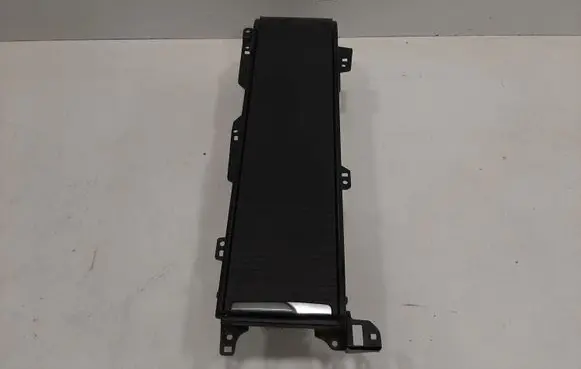 Cup holder front