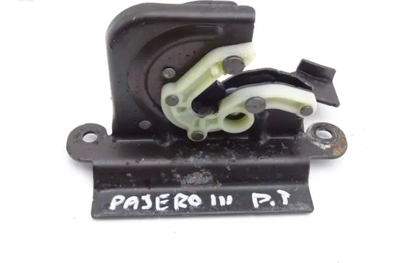 Mitsubishi Pajero Seat back rest lock catch 