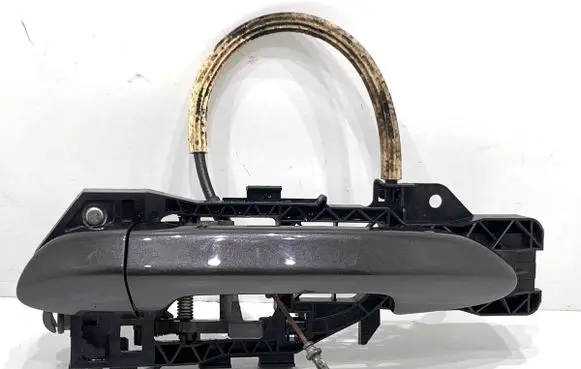 Volkswagen PASSAT B7 Front door exterior handle 