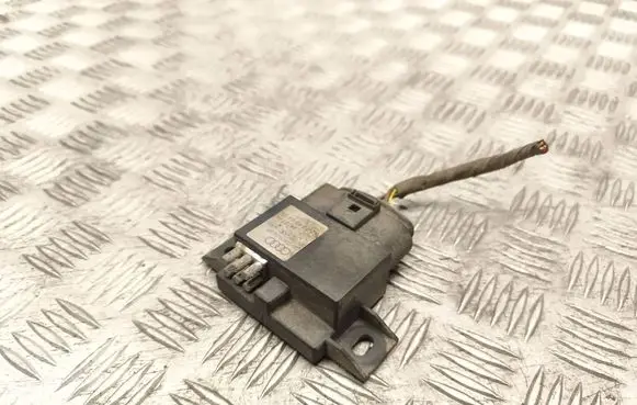 Volkswagen Caddy Fuel injection pump control unit/module 8K0906093F