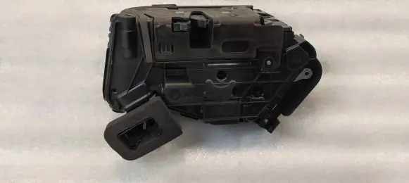 Skoda Kamiq Front door lock 5TB837016B A046465