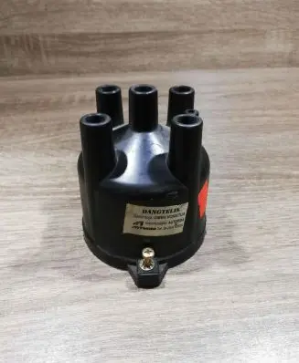 Volkswagen Golf II Spark distributor cap 