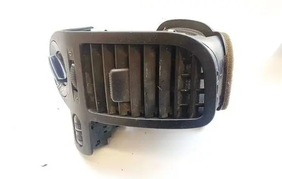 Volkswagen Polo III 6N 6N2 6NF Dashboard side air vent grill/cover trim