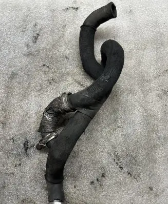 Volvo XC60 Engine coolant pipe/hose 30757649001