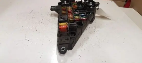 BMW 5 E60 E61 Fuse box set 690658808 6906588
