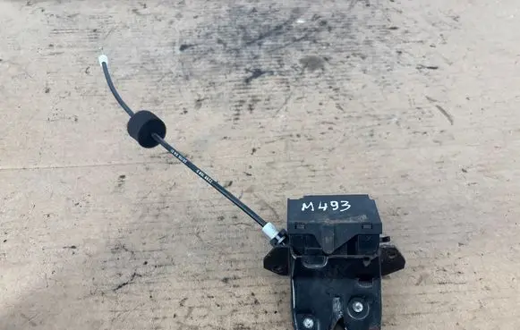 Mercedes-Benz SLK R171 Loading door lock A1717500185 A1717500085