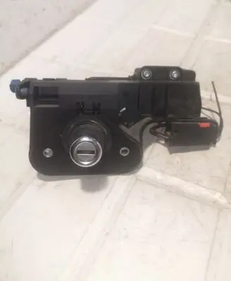 Opel Meriva A Tailgate exterior lock 09183495 90534783 90534785