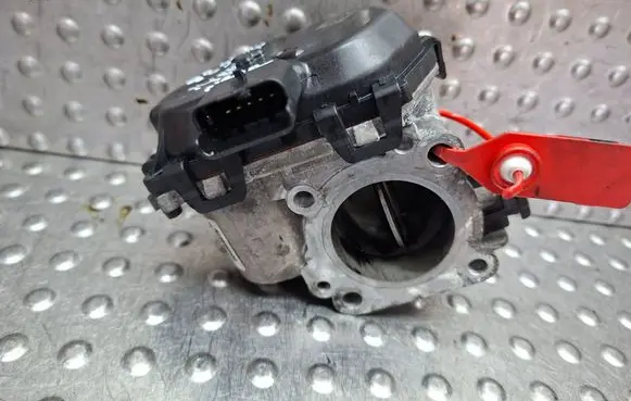 Peugeot Partner III Throttle body valve S27624288 9830171480