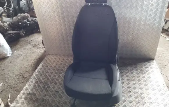 Skoda Octavia Mk3 (5E) Front driver seat 