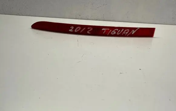 Rear tail light reflector