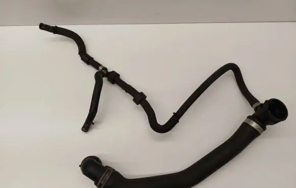 Volkswagen PASSAT B8 Engine coolant pipe/hose 5Q0122101GH