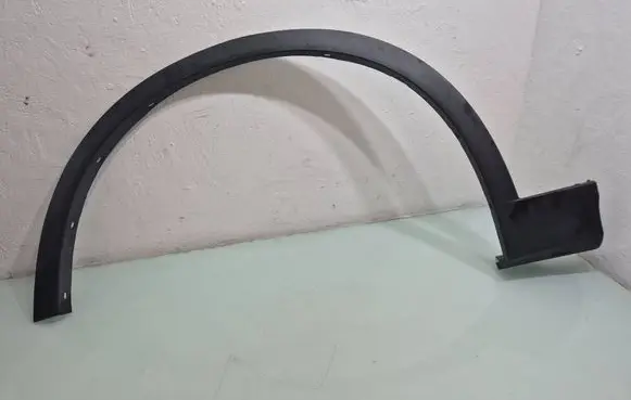 BMW X3 F25 Front arch trim 7210081