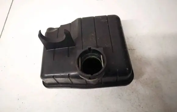 BMW 5 GT F07 Intake resonator 13718512249 1371-8512249