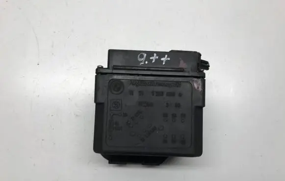 BMW 3 E30 Glow plug pre-heat relay 1285085 1276270 12.12-1285085