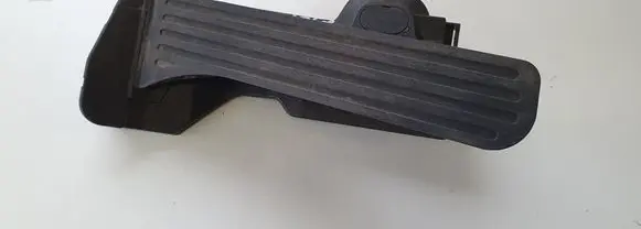 Volkswagen PASSAT B7 Accelerator throttle pedal